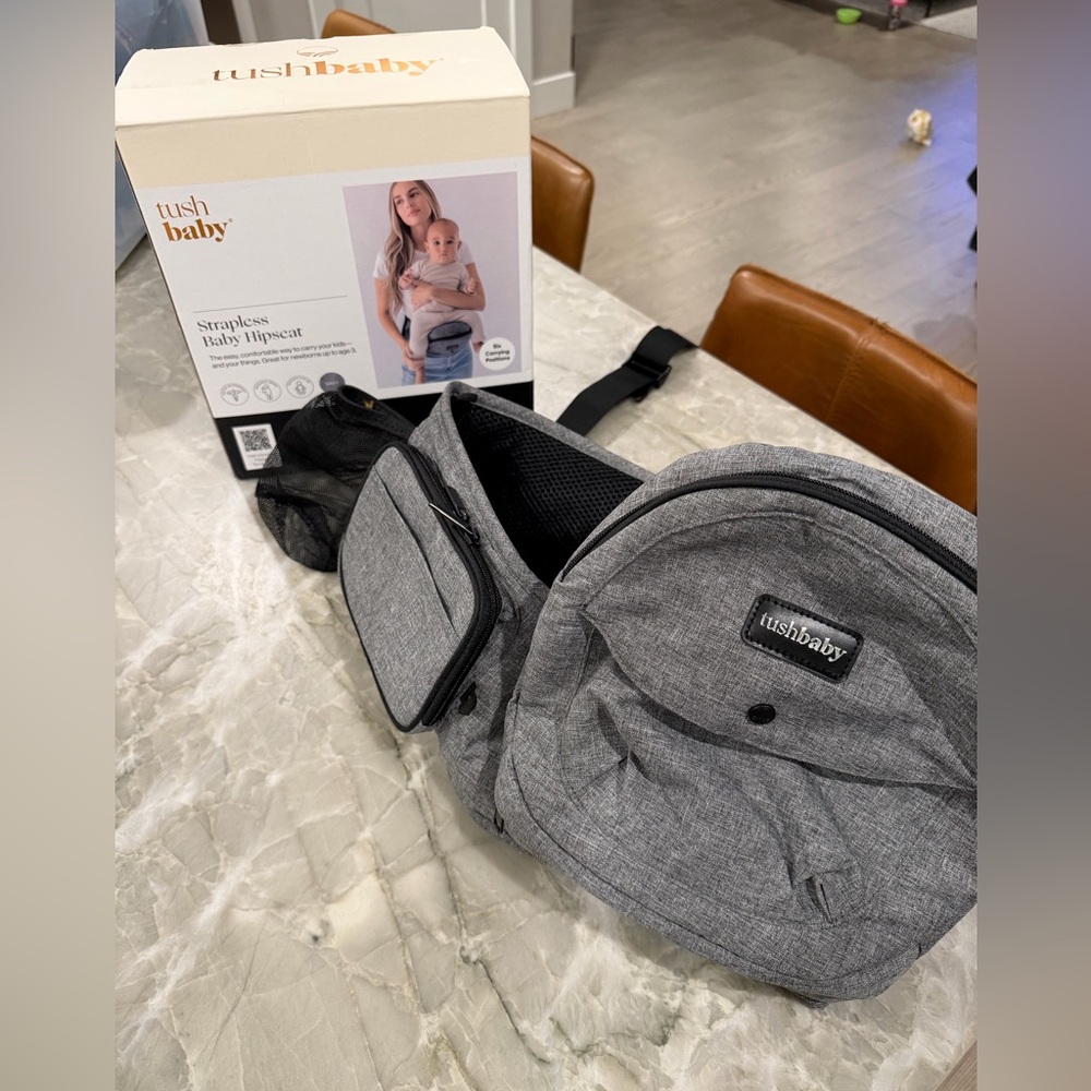 Tushbaby - Original Hip Carrier for Infants and Toddlers Grey